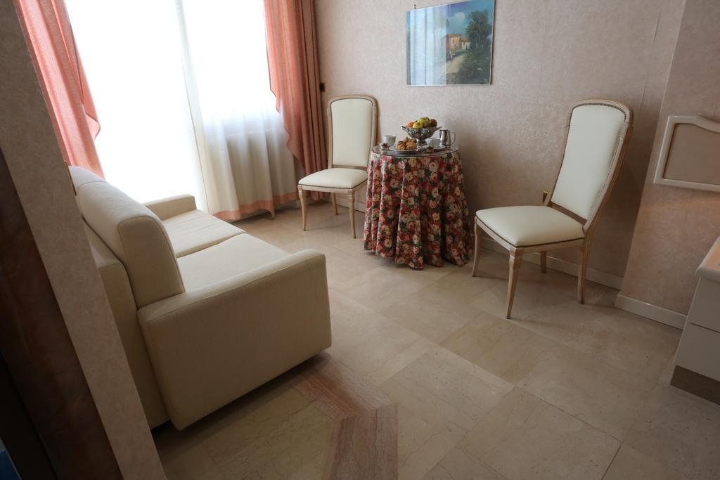 Hotel Europa Foggia Eksteriør billede