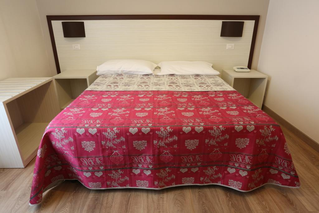 Hotel Europa Foggia Værelse billede